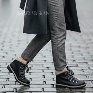 Time & Tru Black Winter Hiker Boots Women’s 7 Vegan All Man-Made Fur Lined – NWT